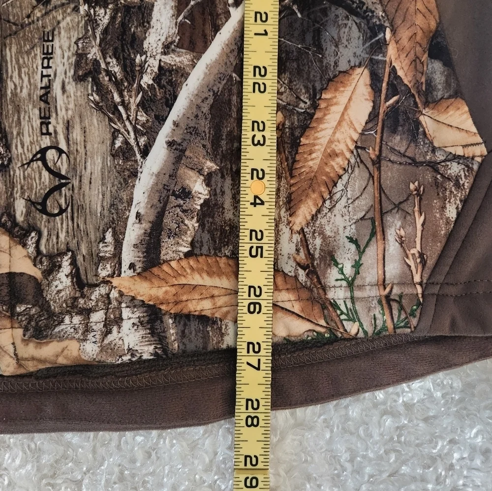 Magellan Outdoors Brown and Green Camouflage Vest